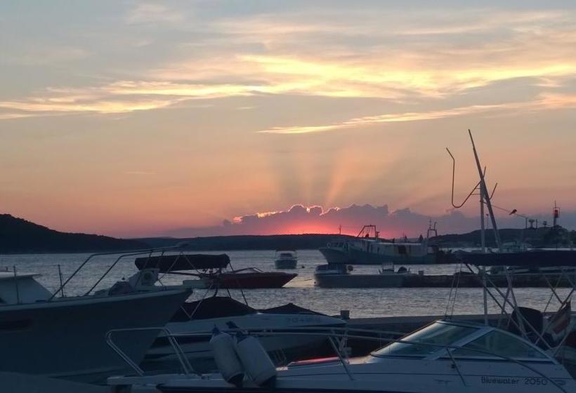 Bed And Breakfast Nika