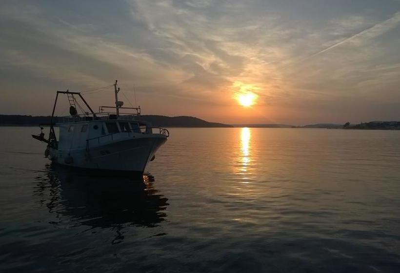 Bed And Breakfast Nika