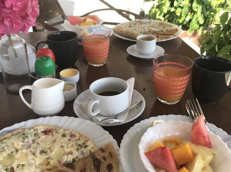 Bed and Breakfast Savera Beach Houses