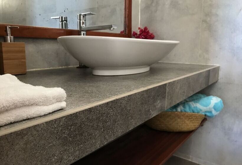 Bed and Breakfast Savera Beach Houses