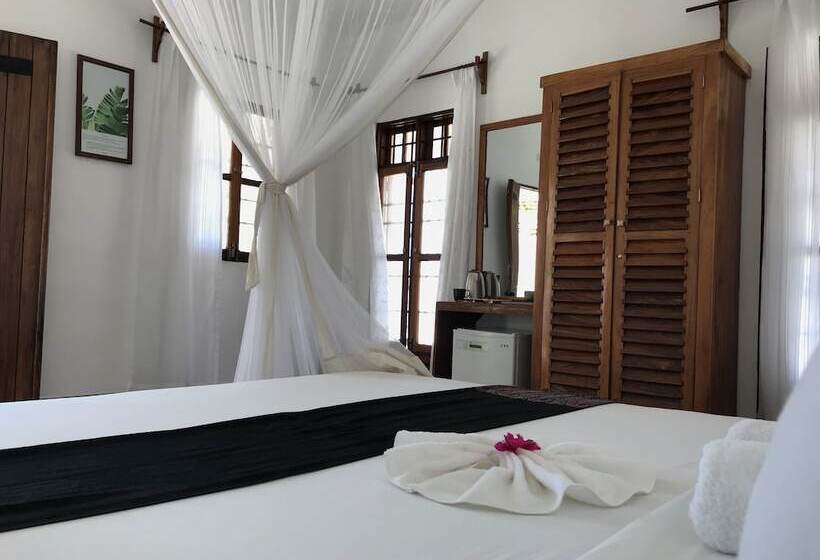 Bed and Breakfast Savera Beach Houses