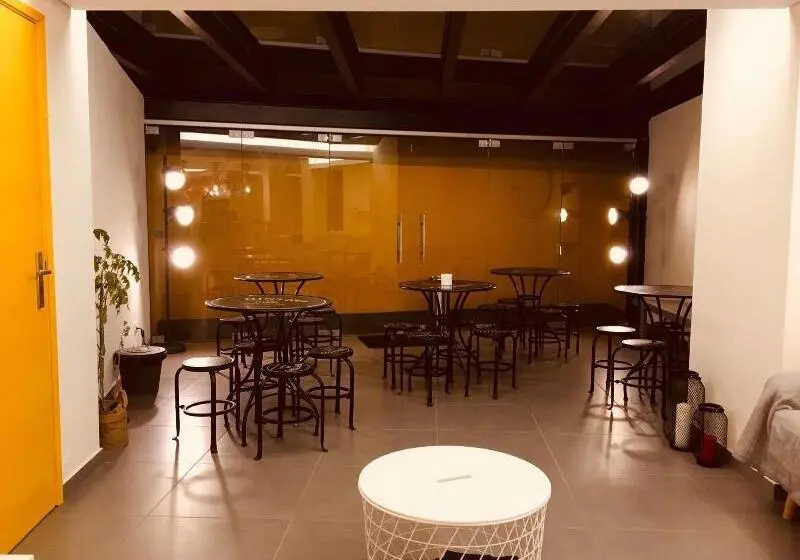 Globo Happy Hostel