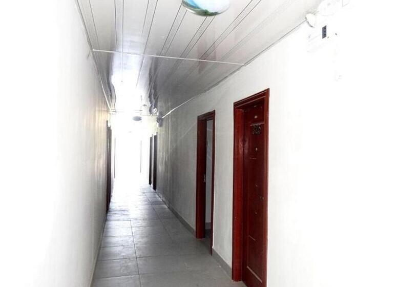 هتل Airlines Business