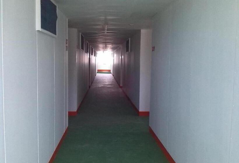 هتل Airlines Business