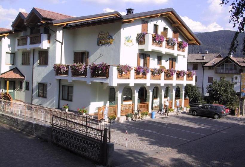 ホテル Al Caminetto