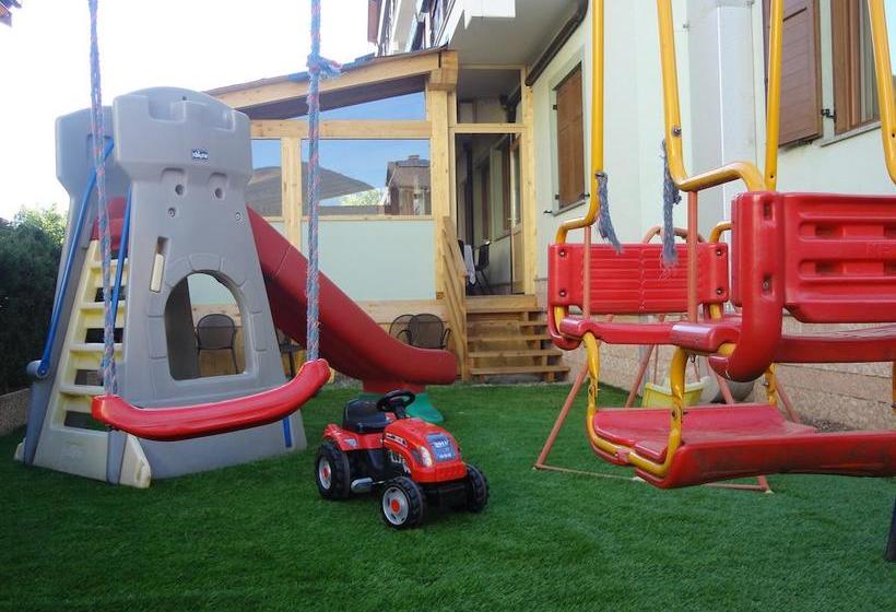 ホテル Al Caminetto