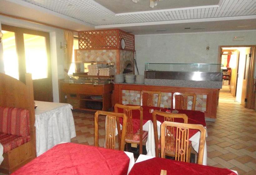 ホテル Al Caminetto