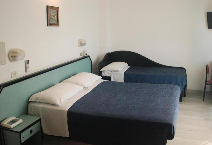 בית מלון כפרי Caravelle