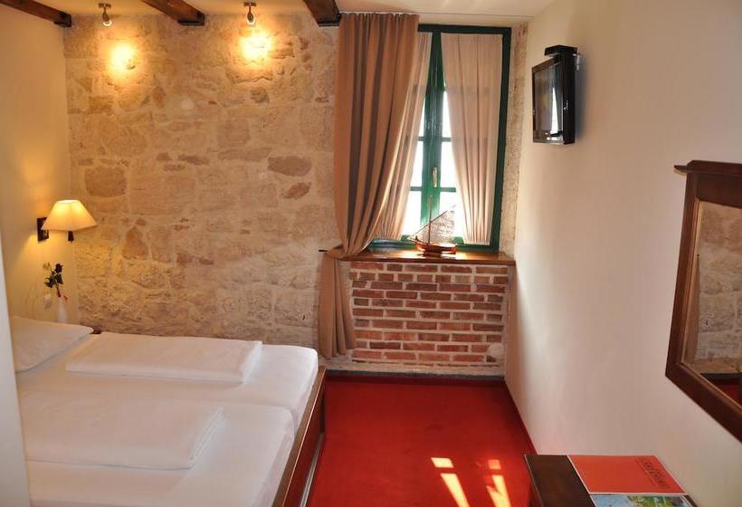 בית מלון כפרי Carpymore