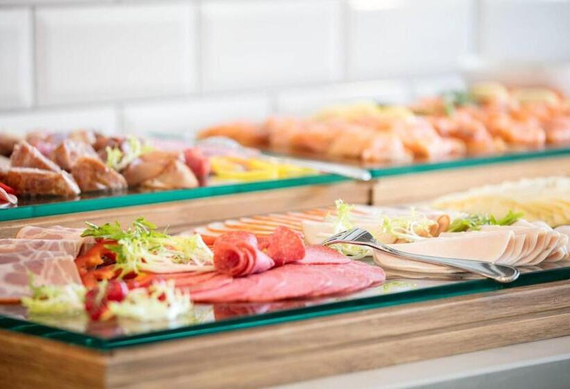 ホテル Courtyard By Marriott Wolfsburg