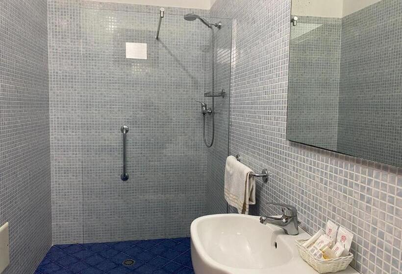 ホテル Egitarso Sul Mare