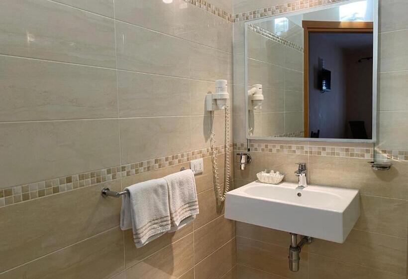 ホテル Egitarso Sul Mare