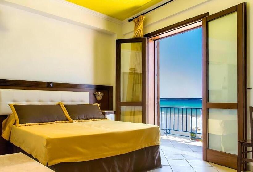 ホテル Egitarso Sul Mare