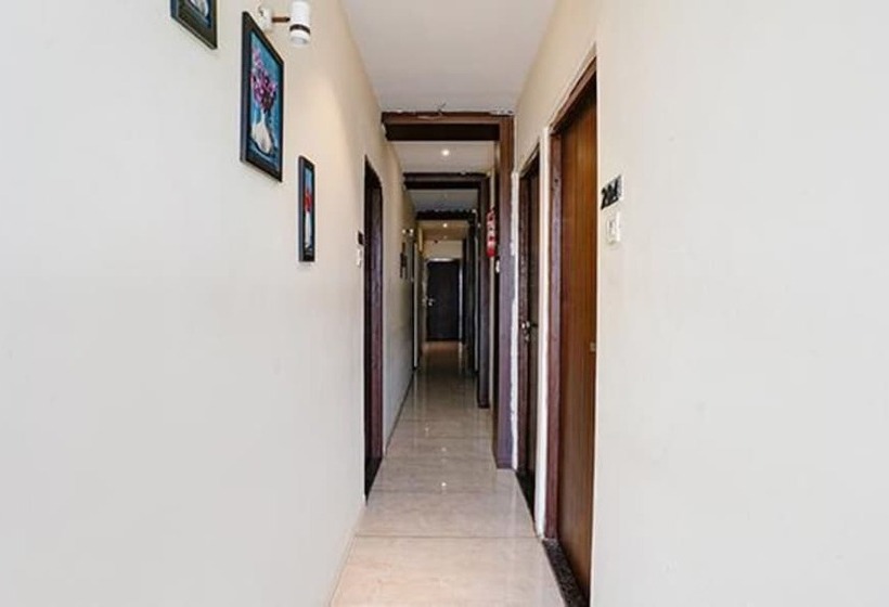 Hotel Fabexpress Emerald Inn