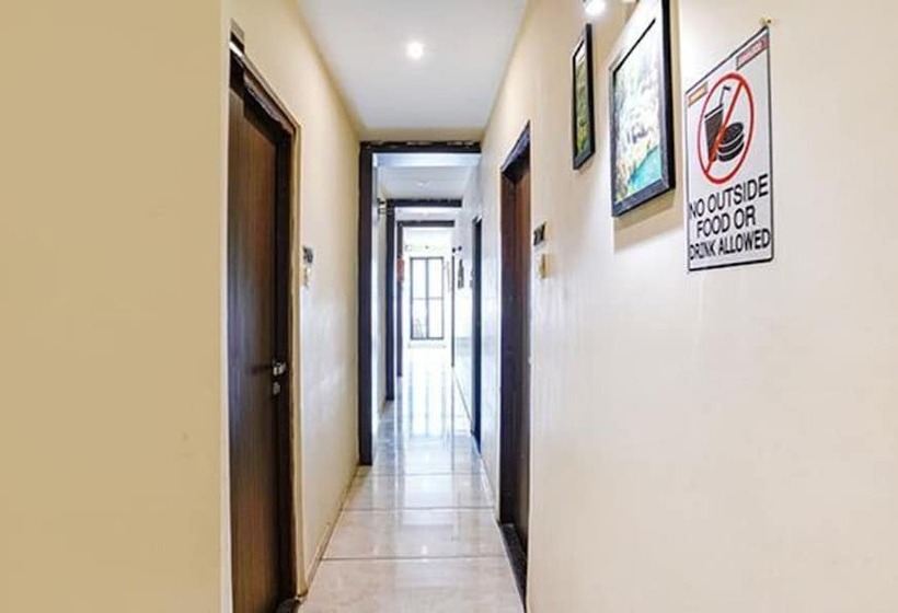 Hotel Fabexpress Emerald Inn