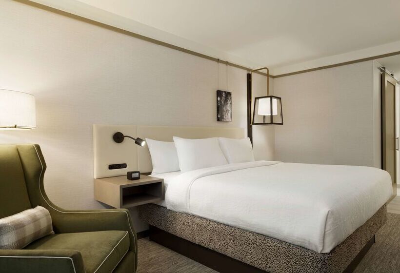 Отель Hilton Garden Inn Newtown Square Radnor