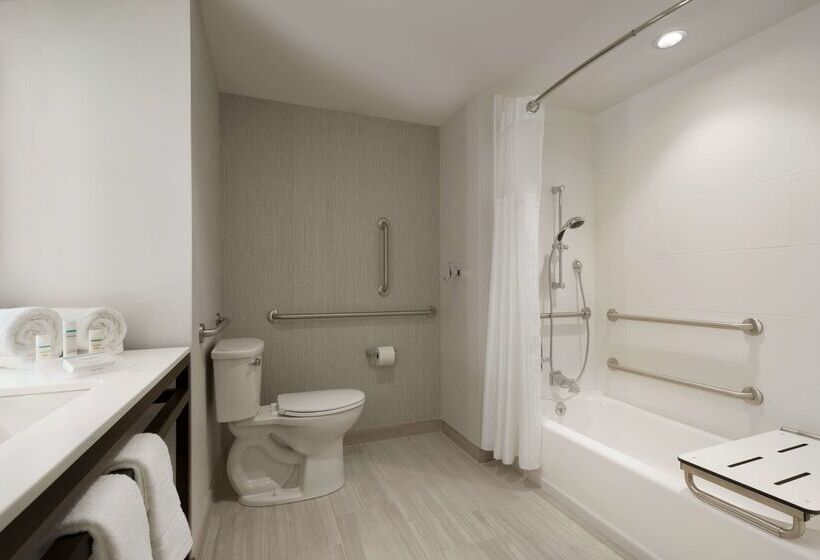 Отель Hilton Garden Inn Newtown Square Radnor