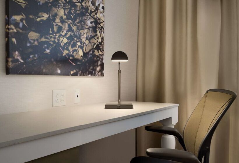 Отель Hilton Garden Inn Newtown Square Radnor