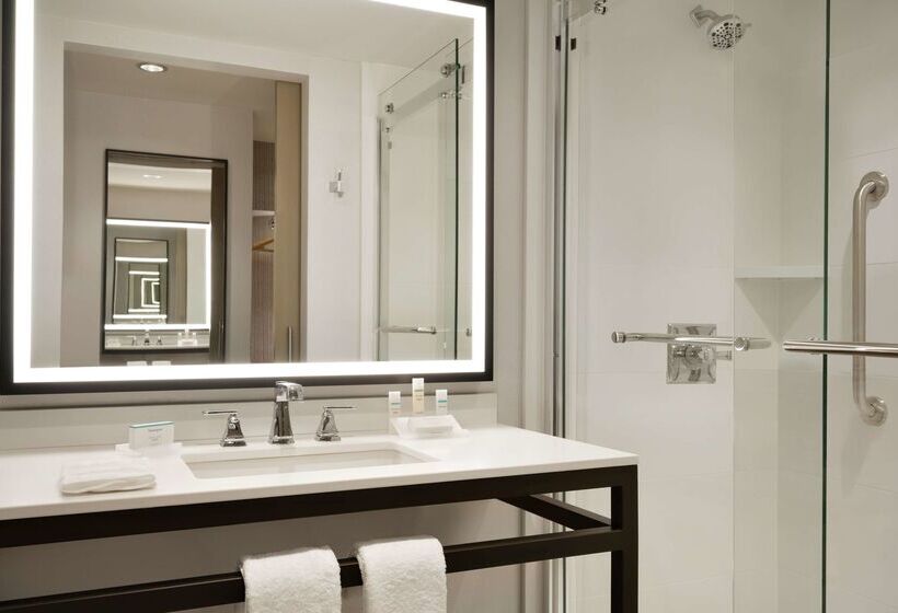 Отель Hilton Garden Inn Newtown Square Radnor