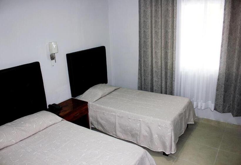 호텔 Tampico Express