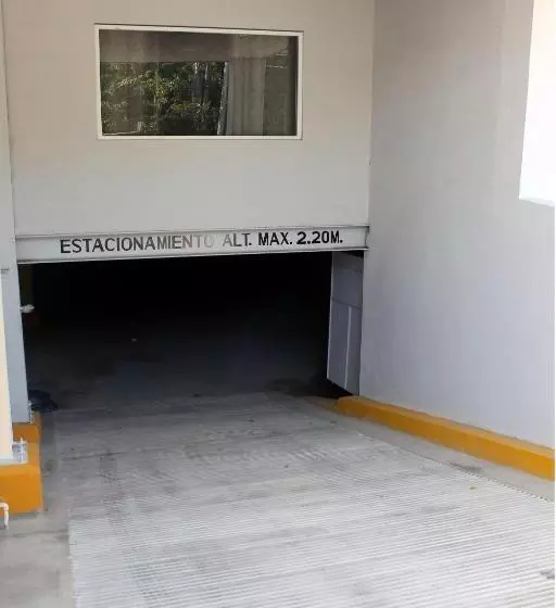هتل Tampico Express