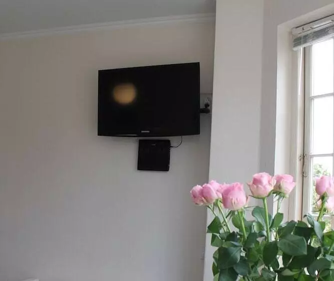 Lomakeskus Amalie Bed And Breakfast & Apartments