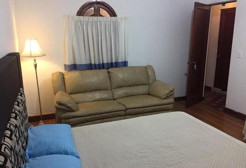 Bed and Breakfast Curie 10