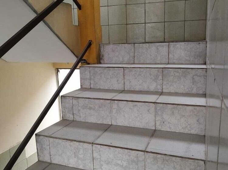 تختخواب و صبحانه Hostal Terrabella Srl