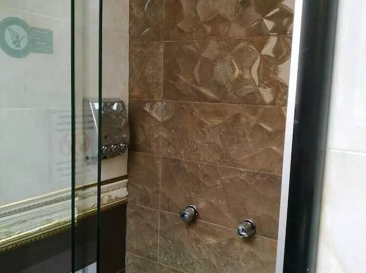 تختخواب و صبحانه Hostal Terrabella Srl