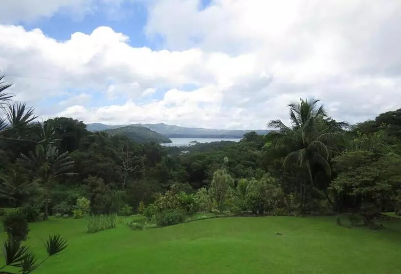 Hotelli La Rana De Arenal