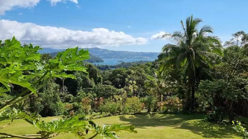 Hotelli La Rana De Arenal