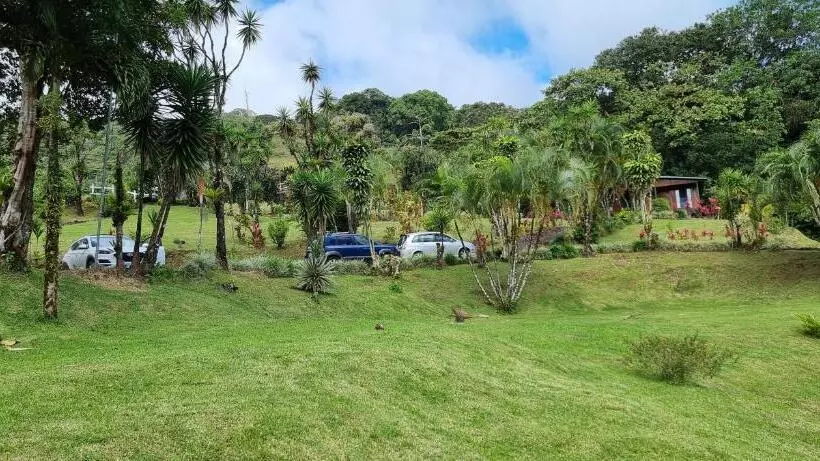 Hotelli La Rana De Arenal