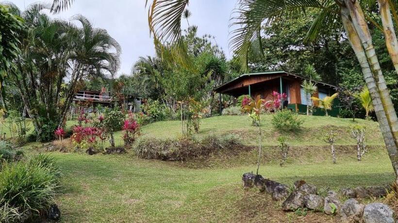 호텔 La Rana De Arenal