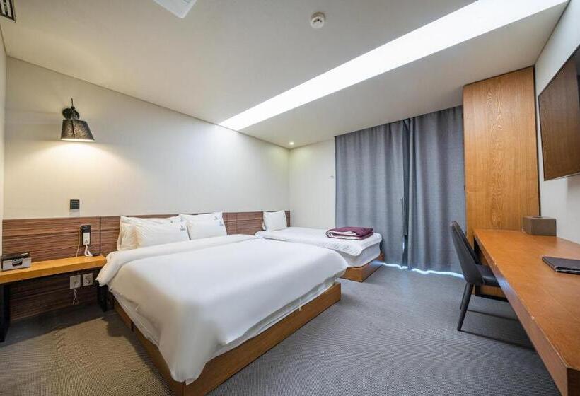 فندق Louis Boutique