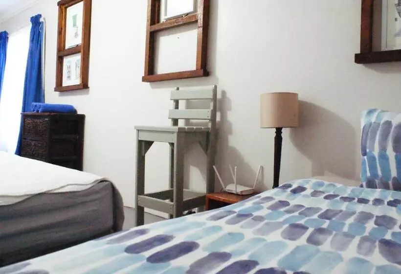 Hotelli Mr Pell S House Self Catering Accommodation