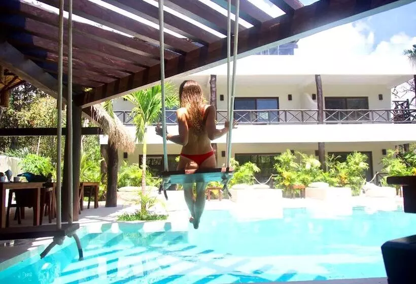 Hotelli Xcacel Dreams