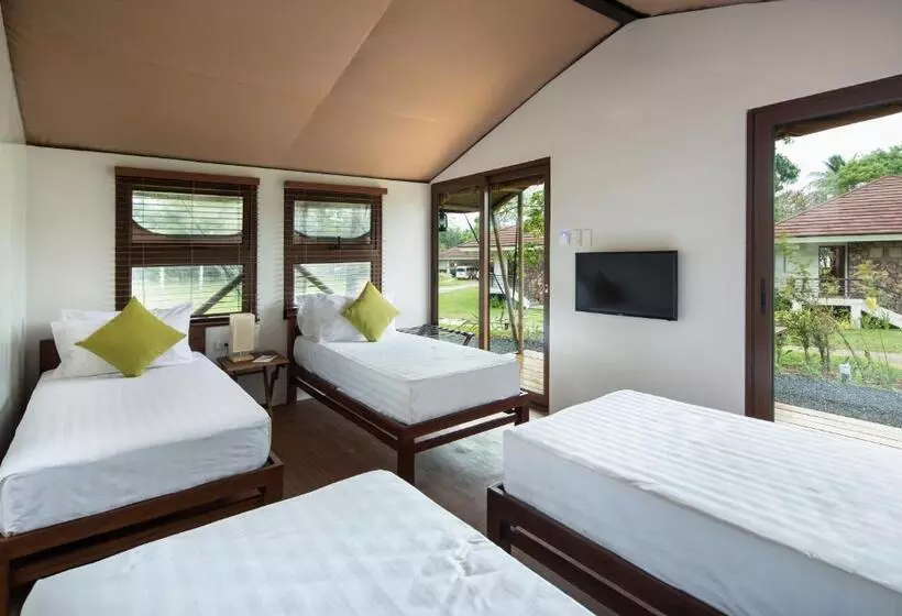 Solina Beach & Nature Resort