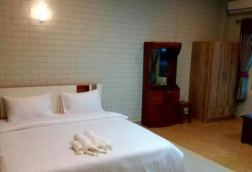 Three Bays Resort