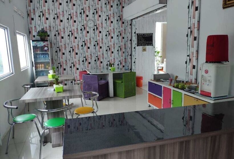 호텔 Boegenviel Syariah