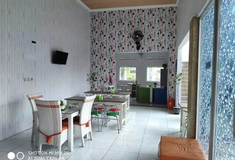 Hotelli Boegenviel Syariah