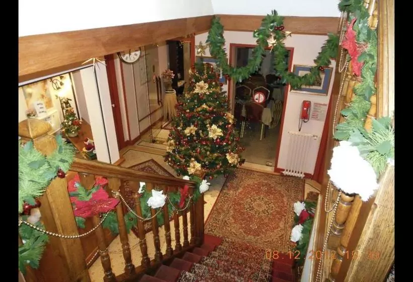 هتل Hôtel De Clagny