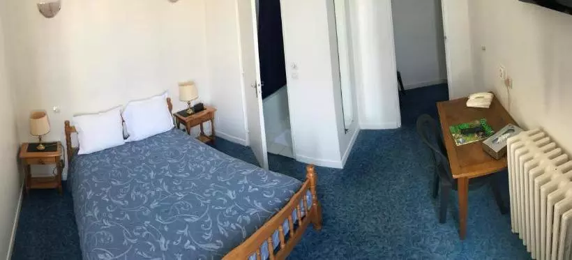 هتل Hôtel De Clagny