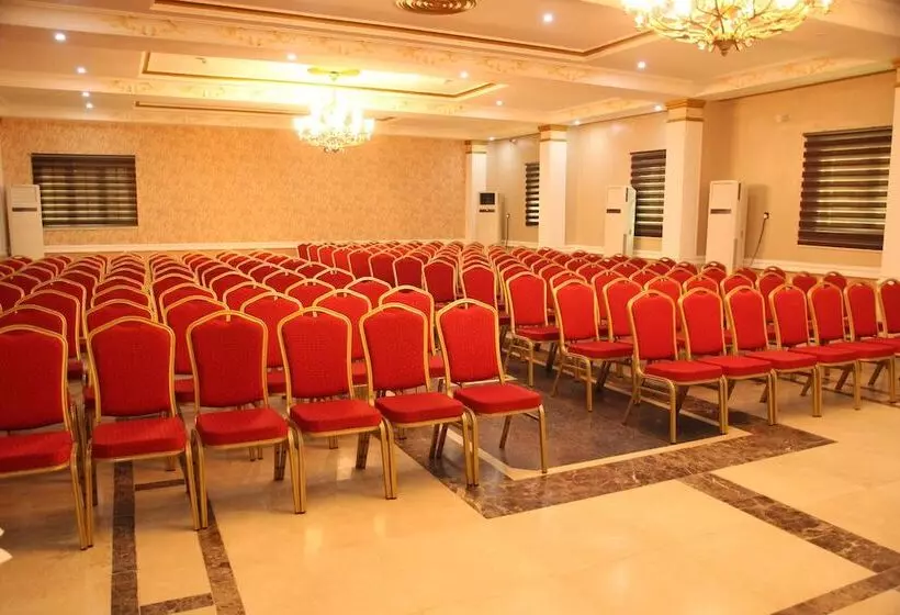 Eterno Hotels Limited