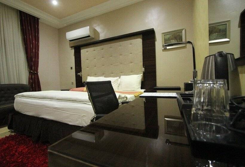 Eterno Hotels Limited