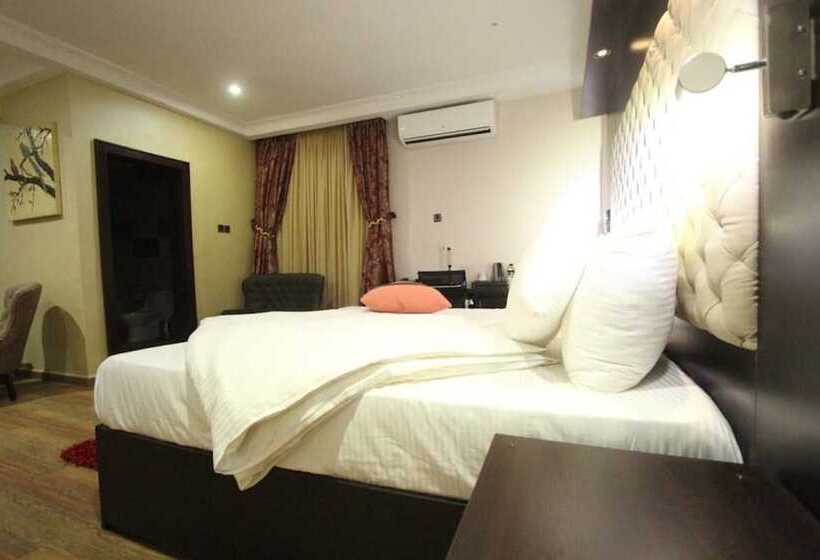 Eterno Hotels Limited