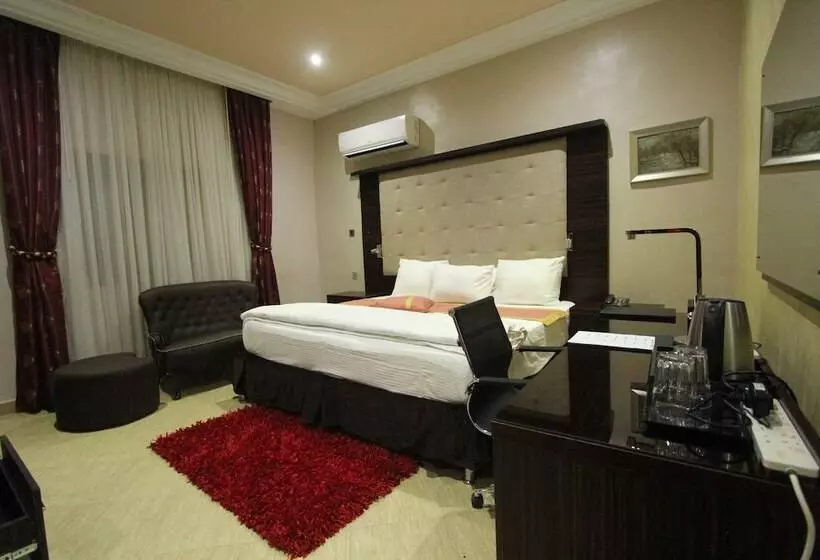 Eterno Hotels Limited