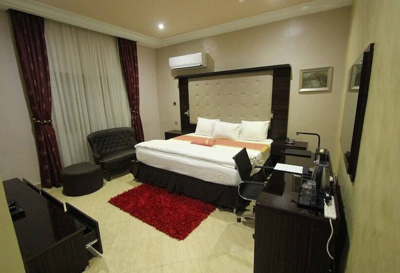 Eterno Hotels Limited