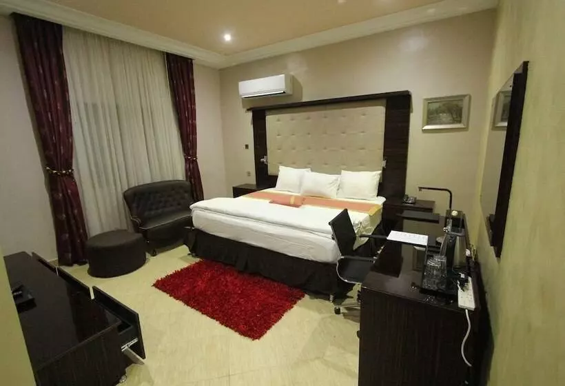 Eterno Hotels Limited