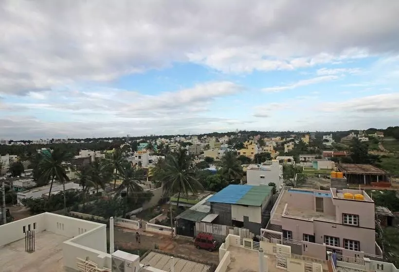 Hotelli Oyo 9611 Near Chamundi Hills