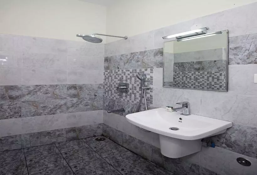 Hotelli Oyo 9611 Near Chamundi Hills